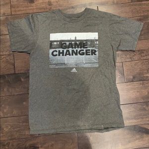 Adidas men’s medium tshirt